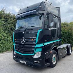 Mercedes Actros 2553